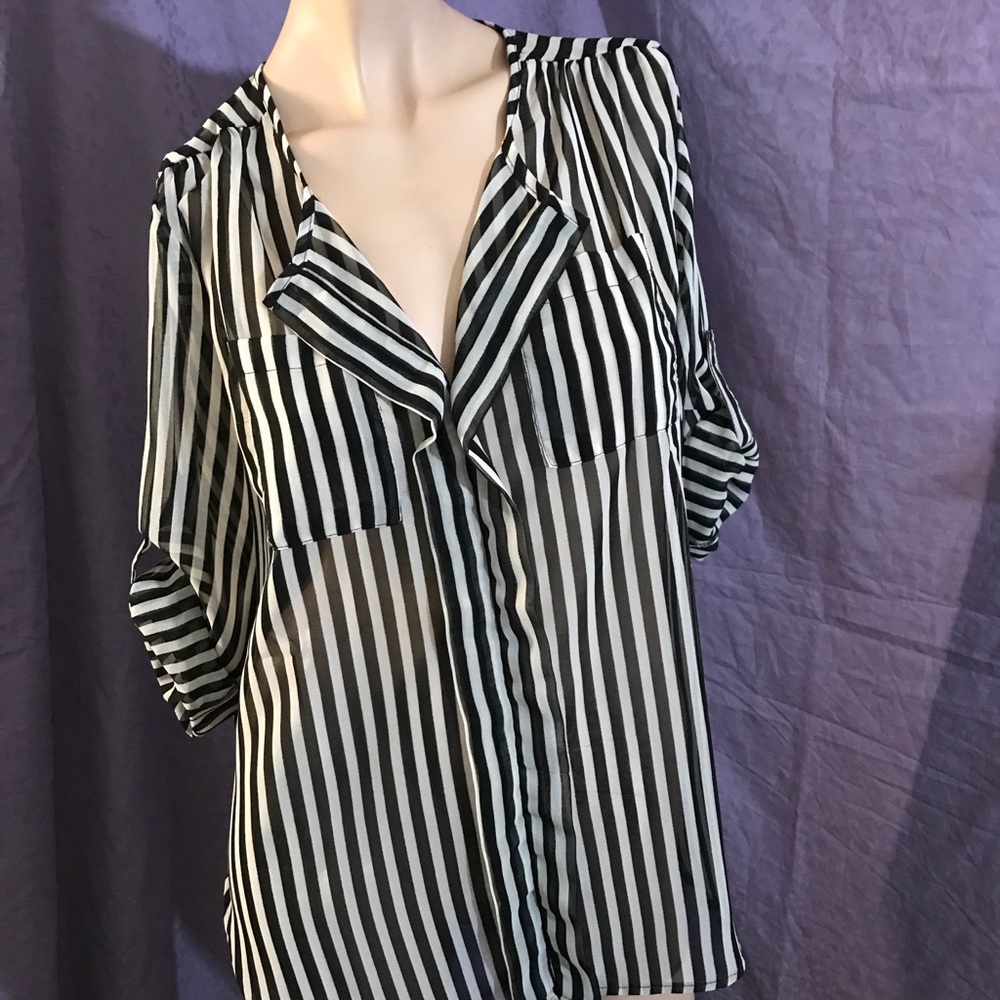 Casual striped blouse by OPPA!